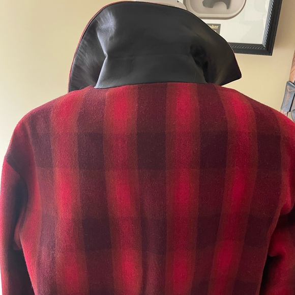 Pendleton Red and Black Woolen Jacket - Picture 5 of 12